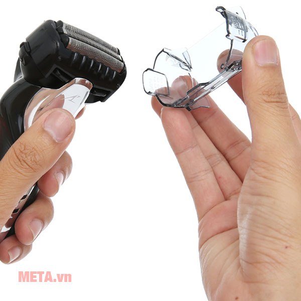 Máy cạo râu Panasonic ES-ST2N-K751