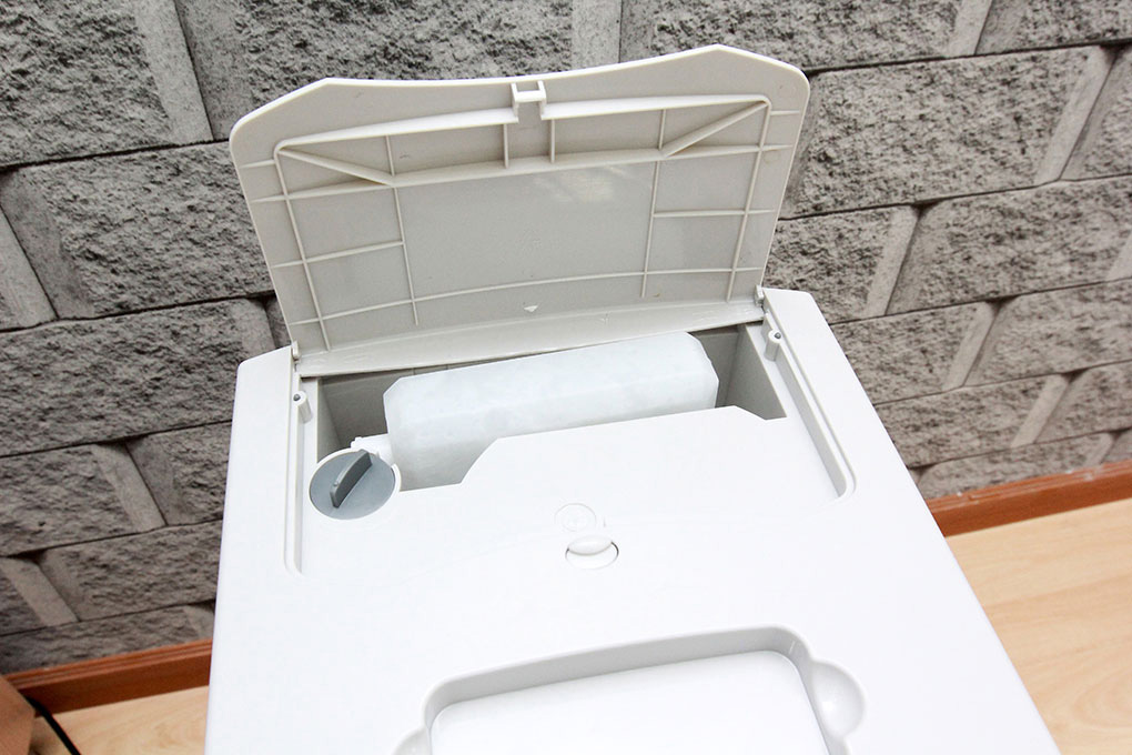 Quạt hơi nước Aqua AREF-B110MK3A (10 lít, 120w)