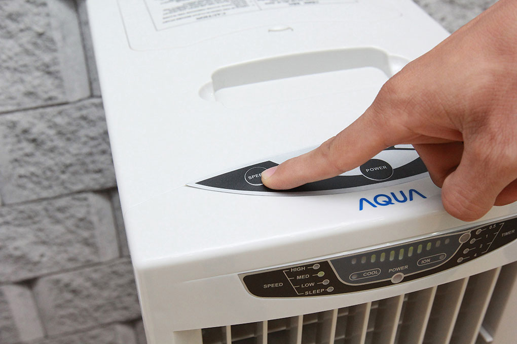 Quạt hơi nước Aqua AREF-B110MK3A (10 lít, 120w)