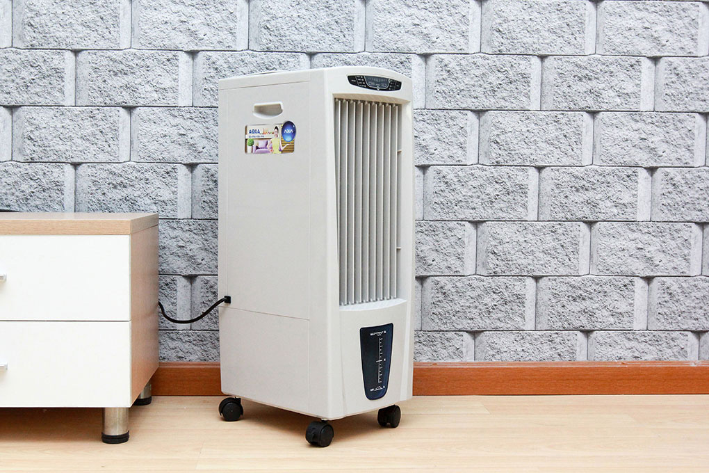 Quạt hơi nước Aqua AREF-B110MK3A (10 lít, 120w)