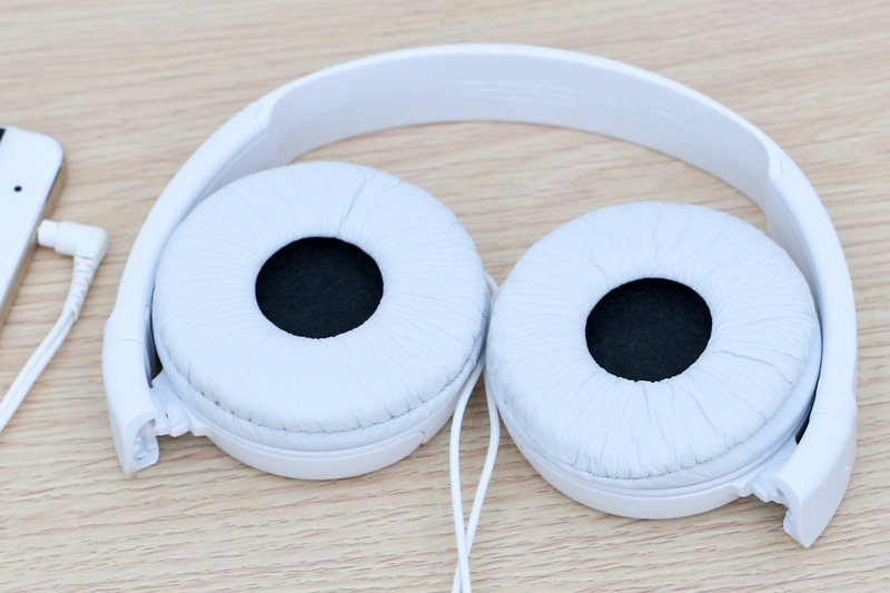 Tai nghe chụp tai có mic Sony MDR-ZX110AP