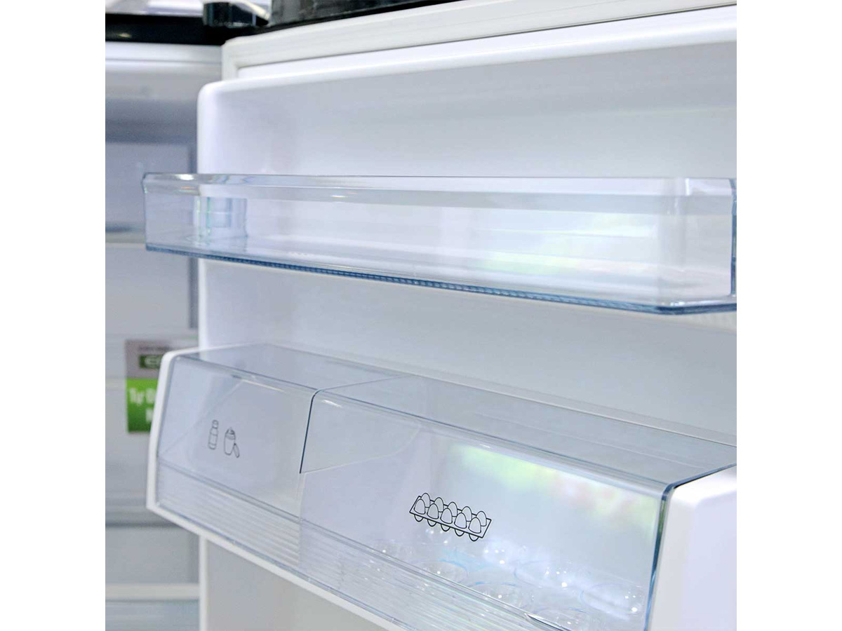 Tủ lạnh Panasonic Inverter 255L NR-BV280GAVN