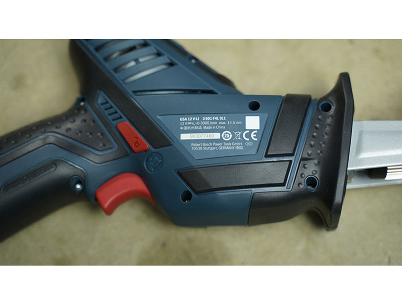 Máy cưa kiếm dùng pin Bosch GSA 12V-LI (Solo chưa pin, sạc)