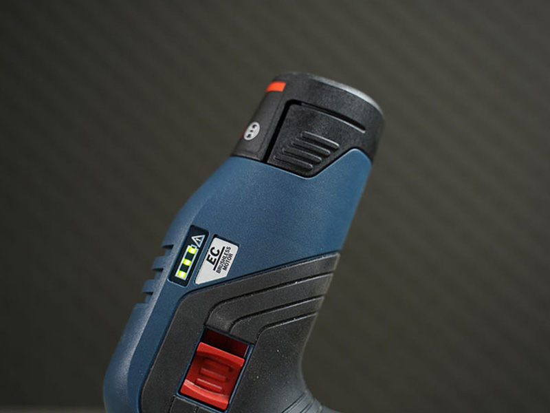 Máy phay dùng pin Bosch GKF 12V-8 (Solo chưa pin, sạc)