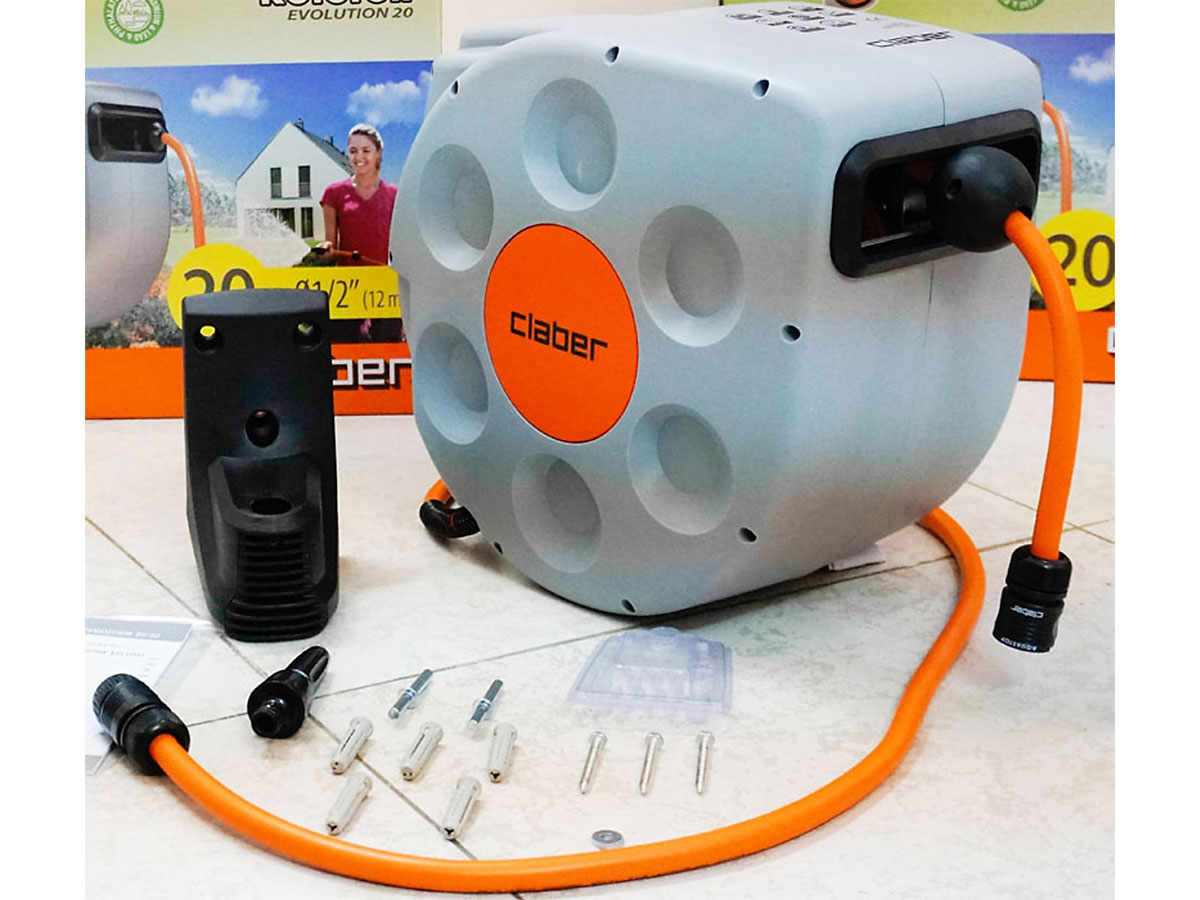 Cuộn vòi tưới cây Claber 8696-Rotoroll Evolution 20m