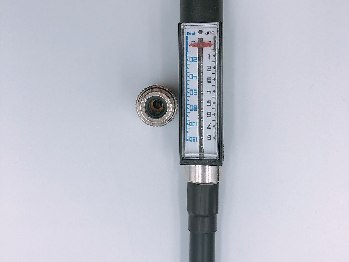 Máy bơm lốp xe đạp, xe máy, mô tô siêu tốc Michelin 12320 (dùng pin)