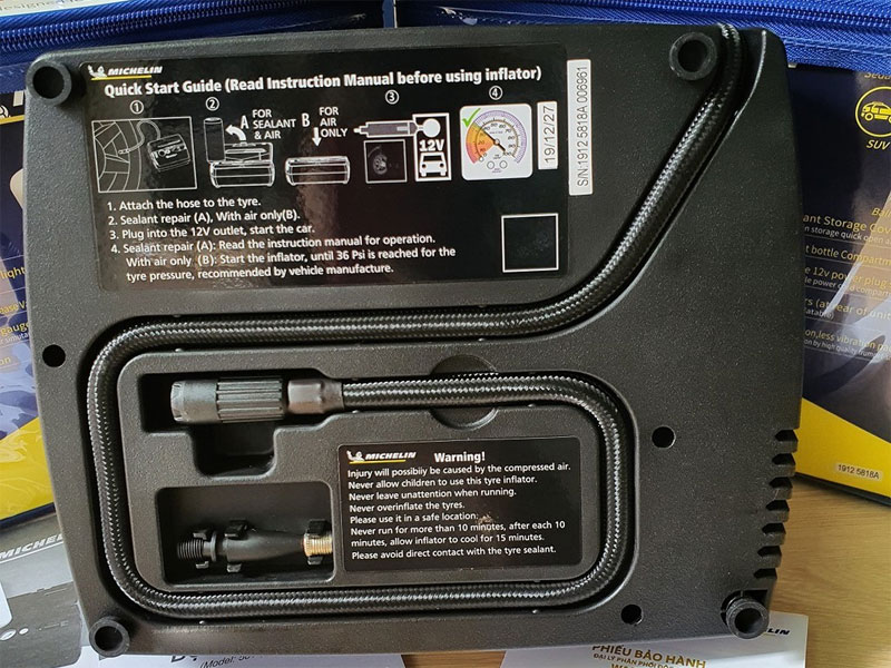 Máy bơm ô tô, xe máy kèm vá lốp xe khẩn cấp 12V Michelin 5818