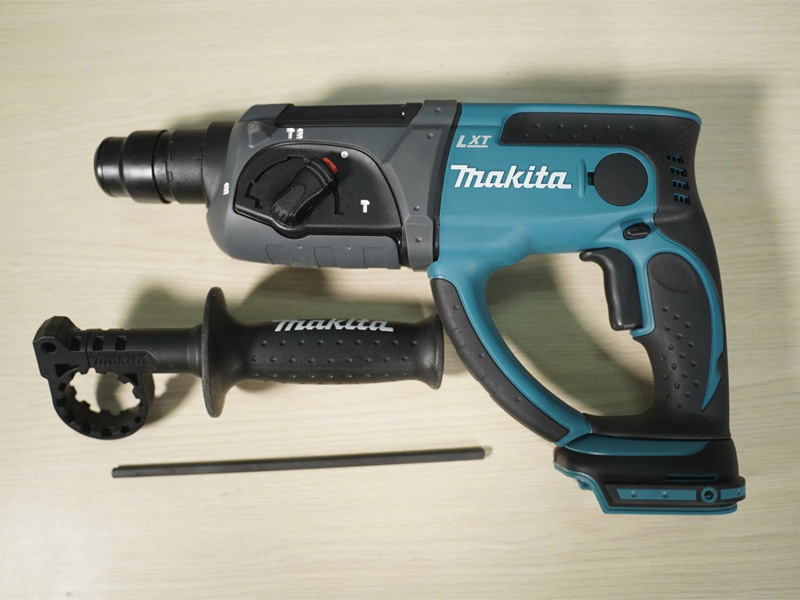 Máy khoan đục dùng pin Makita DHR202Z (Chưa pin, sạc)
