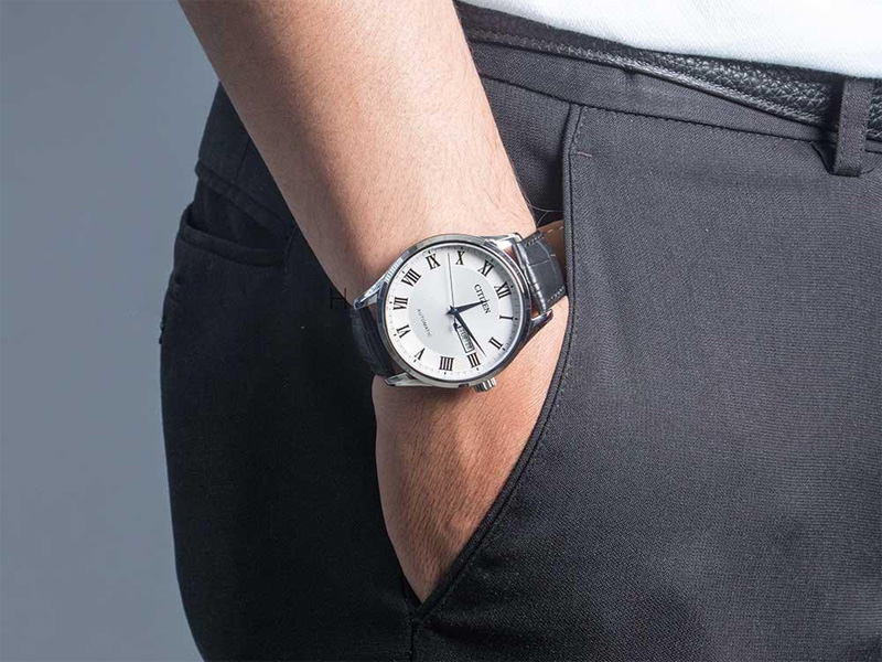 Đồng hồ nam Citizen NH8360-12A (Máy cơ, lịch thứ ngày, kích thước mặt 41mm)