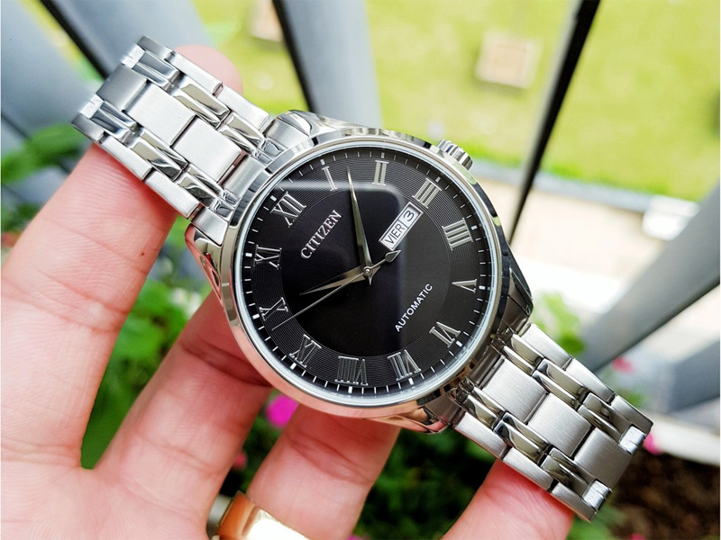 Đồng hồ nam Citizen NH8360-80E (Máy cơ, lịch thứ ngày, kích thước mặt 41mm)