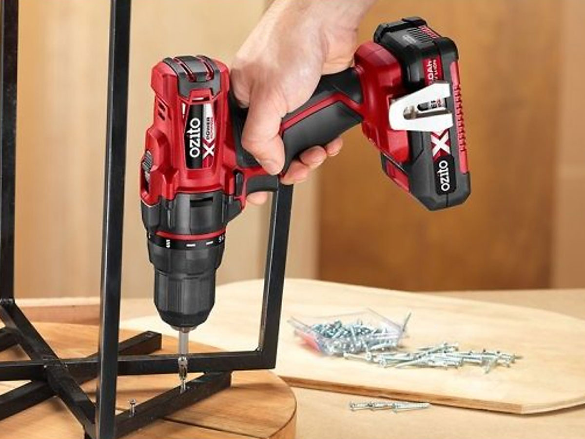 Thân máy khoan vặn vít pin 18V Ozito PXDDS-201 (Chưa bao gồm pin)