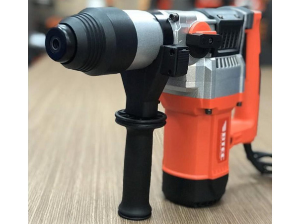 Máy khoan bê tông BTEC BT8290 (1010W)