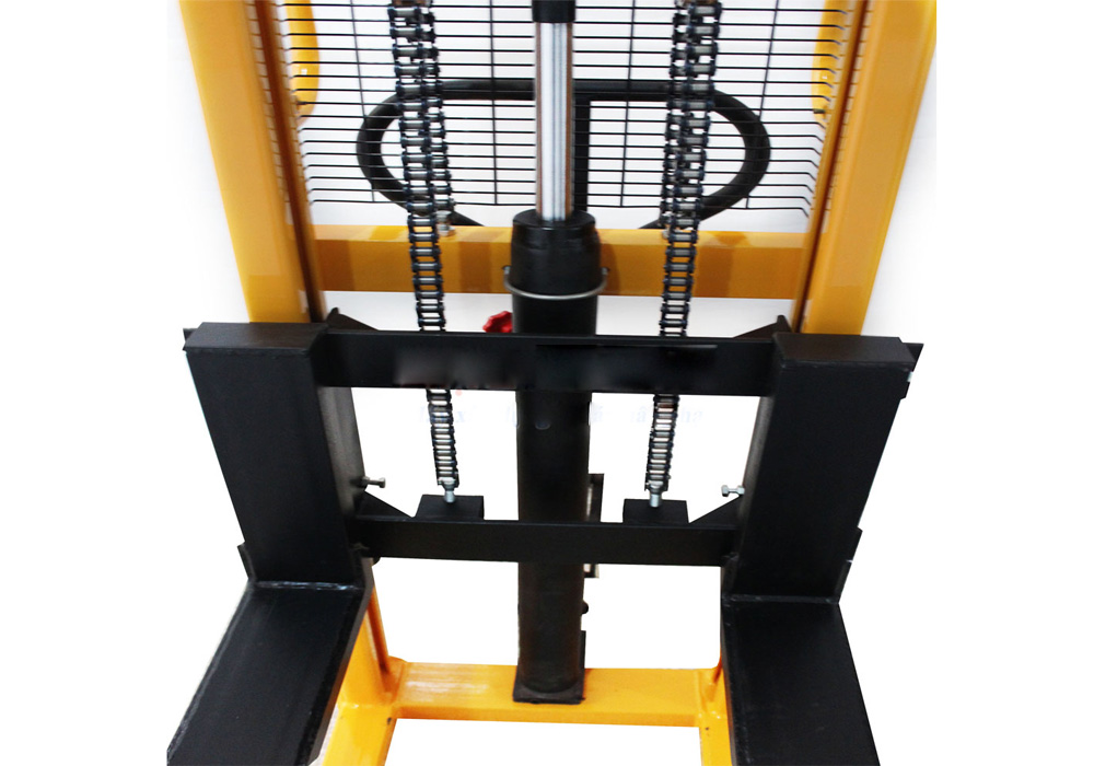 Xe nâng tay cao Kenbo 1 tấn