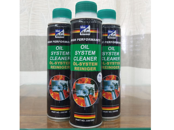 Dung dịch súc rửa động cơ cho xe hơi, xe máy Bluechem Oil System Cleaner 250ml
