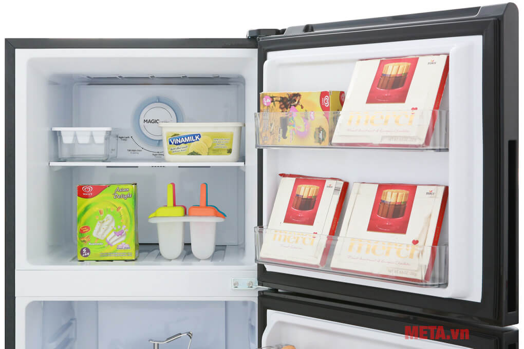 Tủ lạnh Aqua Inverter 235 lít AQR-T249MA (PB)