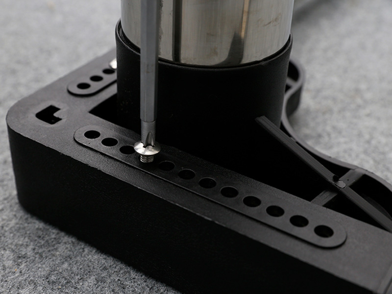 Chân đỡ máy giặt, tủ lạnh inox CD5577 (55cm - 77cm)