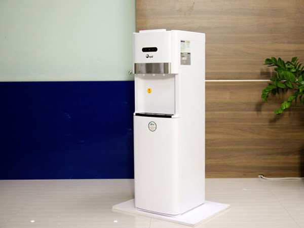 Cây nước nóng lạnh FujiE WD6500C (bình nước âm)