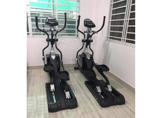 Xe đạp trượt tuyết Bofit E6