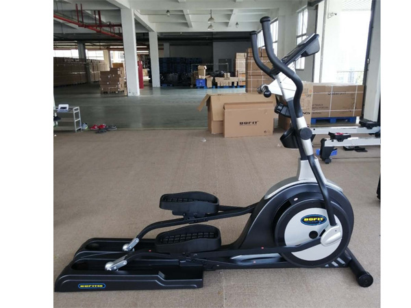 Xe đạp trượt tuyết Bofit E6