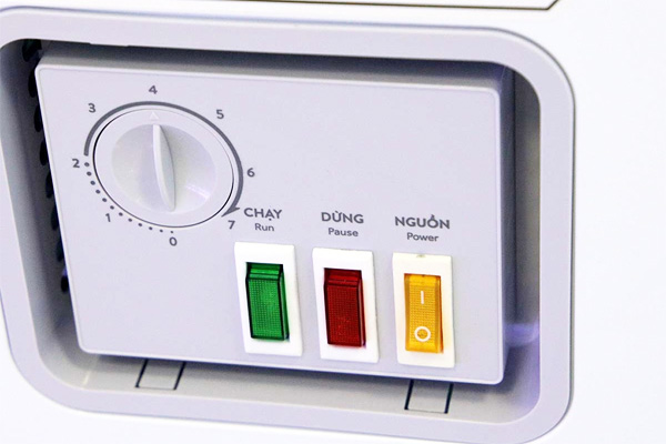 Tủ đông kháng khuẩn Kangaroo KG168NC1 (90 lít)