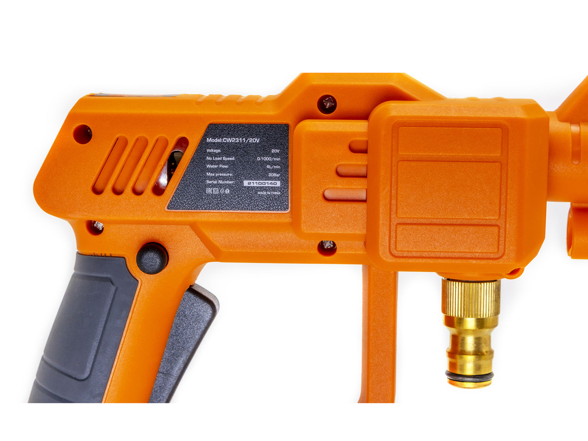 Thân máy rửa xe chạy pin Benyu CW2311/20V (không pin, sạc)