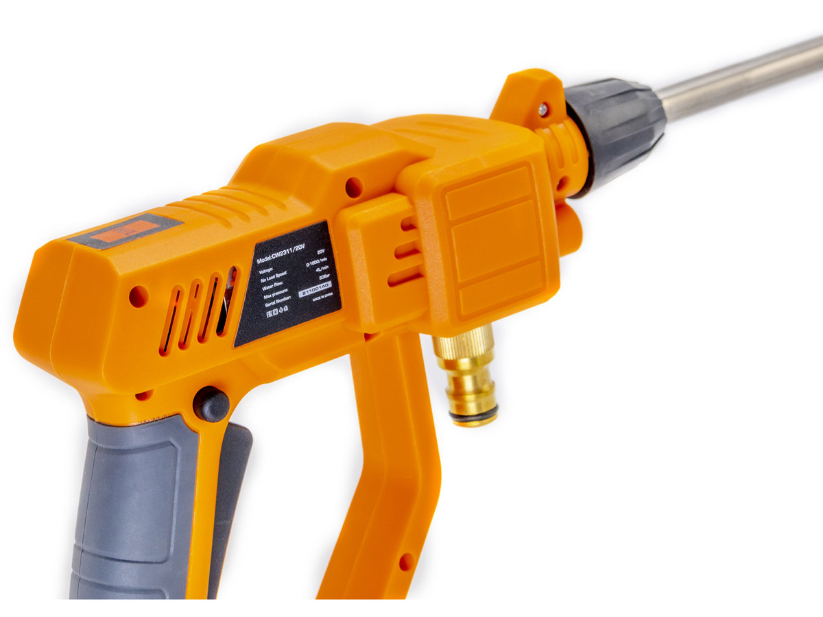 Thân máy rửa xe chạy pin Benyu CW2311/20V (không pin, sạc)