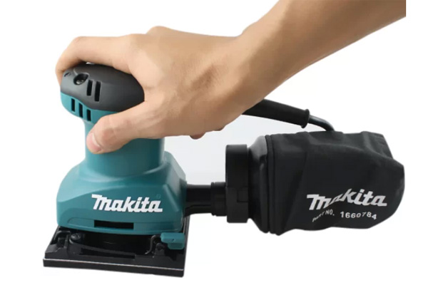 Máy chà nhám Makita BO4557