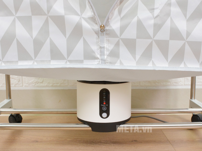 Máy sấy quần áo Tiross TS883