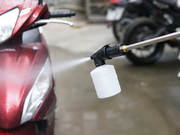 Máy rửa xe mô tơ cảm ứng từ Fujihome PW01