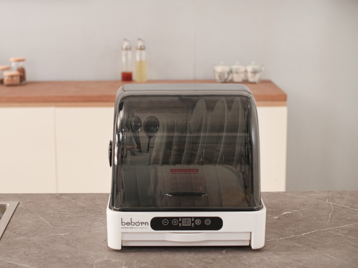 Máy sấy bát đũa có chức năng tiệt trùng UV Beborn Z215BB - 35 lít