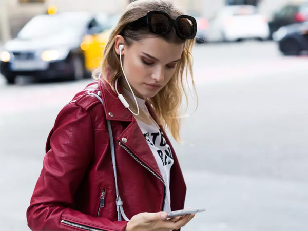 Tai nghe bluetooth JBL T115BT