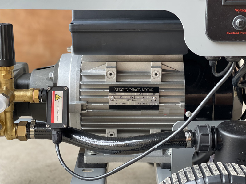 Máy rửa xe tự ngắt Rubix RS30S