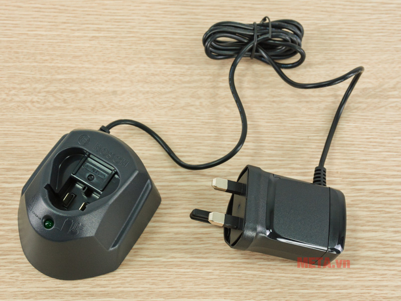 Máy khoan vặn vít dùng pin 12V Bosch GSR 120-LI GEN II (06019G80K5, 1 pin, 1 sạc)