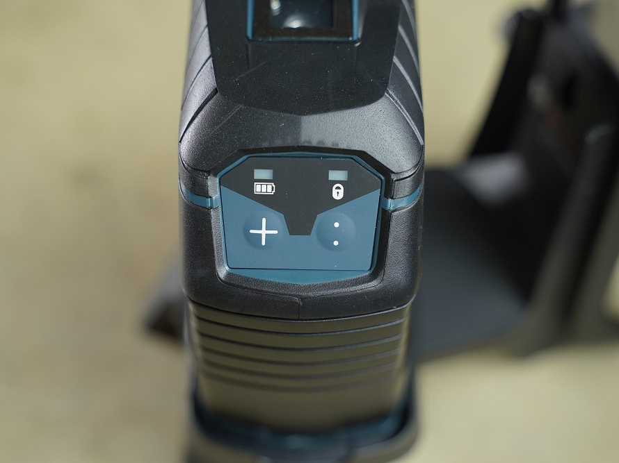 Máy cân mực tia laser Bosch GCL 2-15 G (tia xanh)