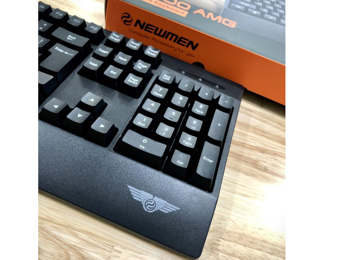 Bàn phím có dây Newmen E400 AMG