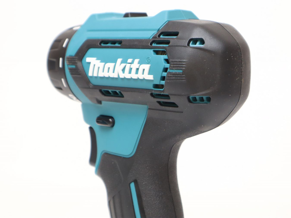 Máy khoan vặn vít dùng pin Makita DF033DZ (chưa pin, sạc)
