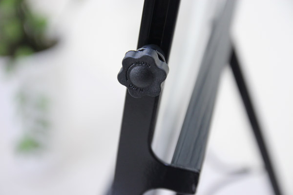 Bảng Flipchart Silicon FB-33 (60x90) - Hàng thanh lý