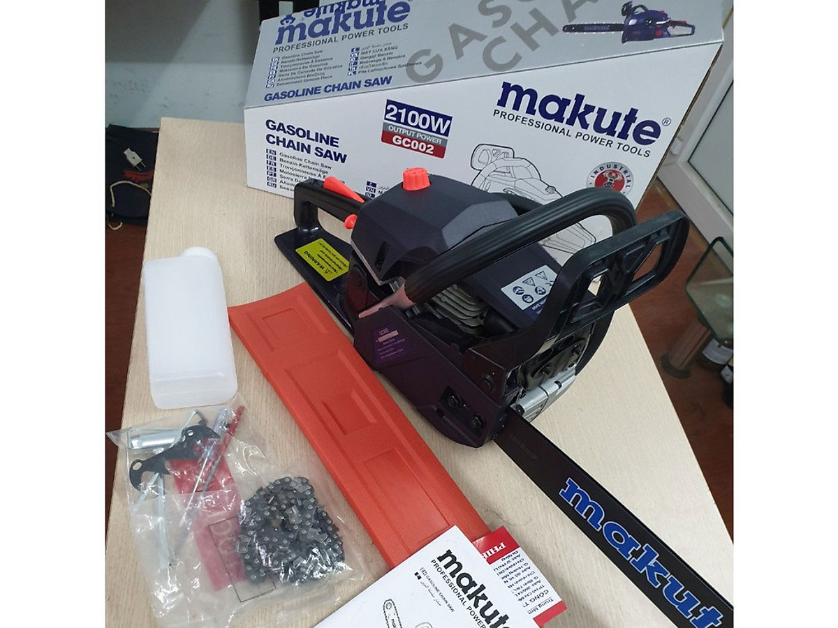 Máy cưa xích xăng Makute GC002 2.100W