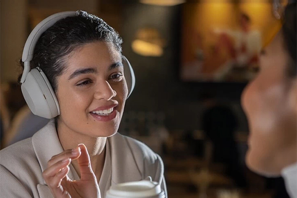 Tai nghe chụp tai Sony WH-1000XM5