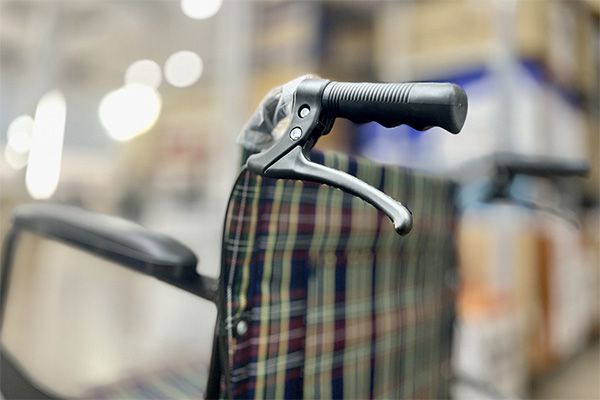 Xe lăn tiêu chuẩn Lucass X75 (X75J)