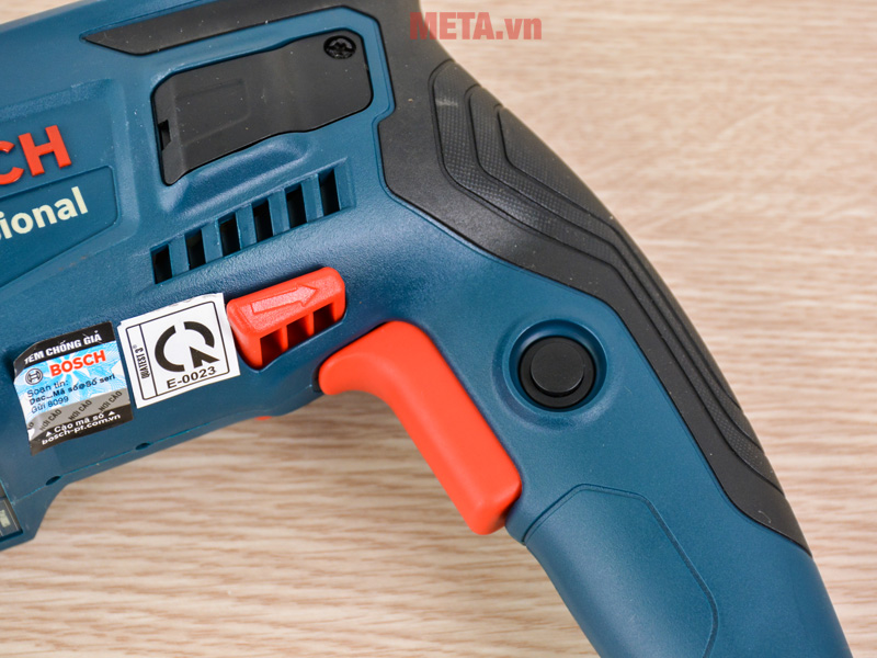Máy khoan Bosch GBH 220 (KIT) kèm phụ kiện 06112A60K1