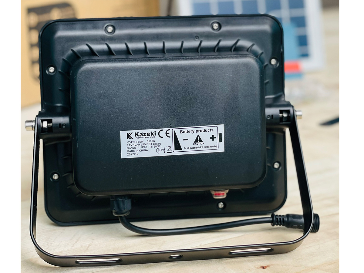 Đèn năng lượng mặt trời Kazaki KZ-PT01-80W