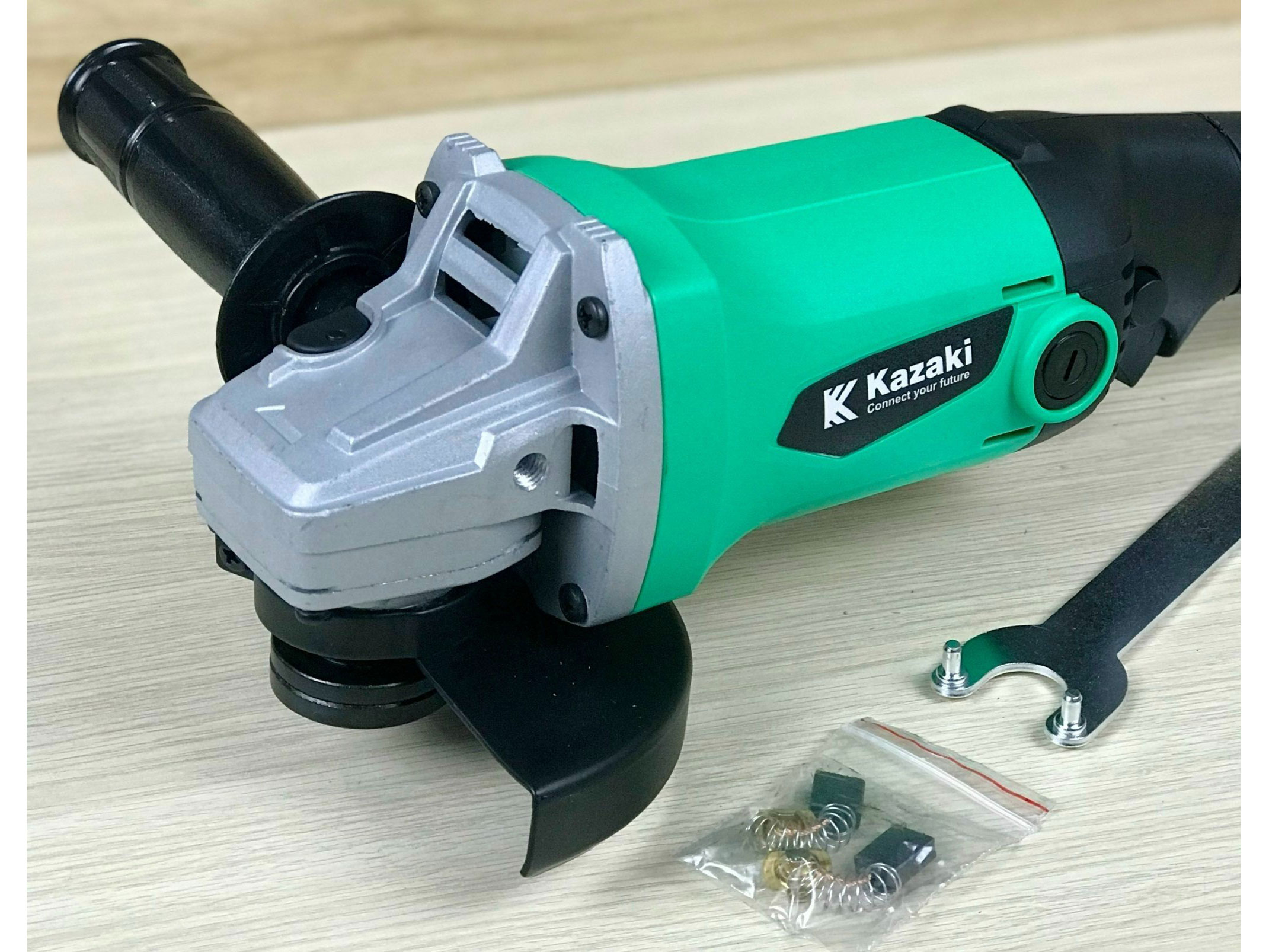 Máy mài góc Kazaki KZ9002MT