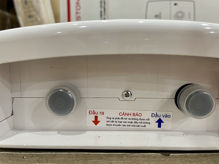 Máy nước nóng trực tiếp Ariston Aures Easy 3.5