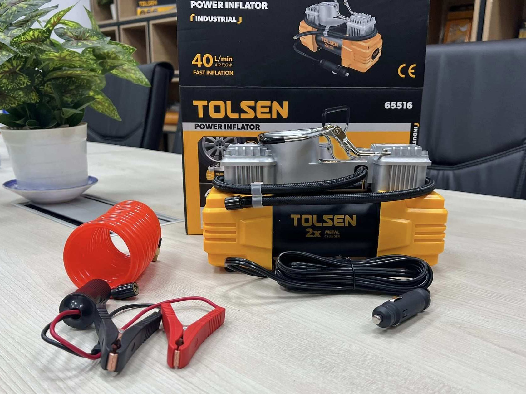 Máy bơm hơi DC 12V 200W Tolsen 65516