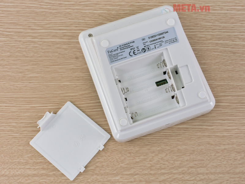 Máy đo huyết áp bắp tay Bluetooth FaCare FC-P168