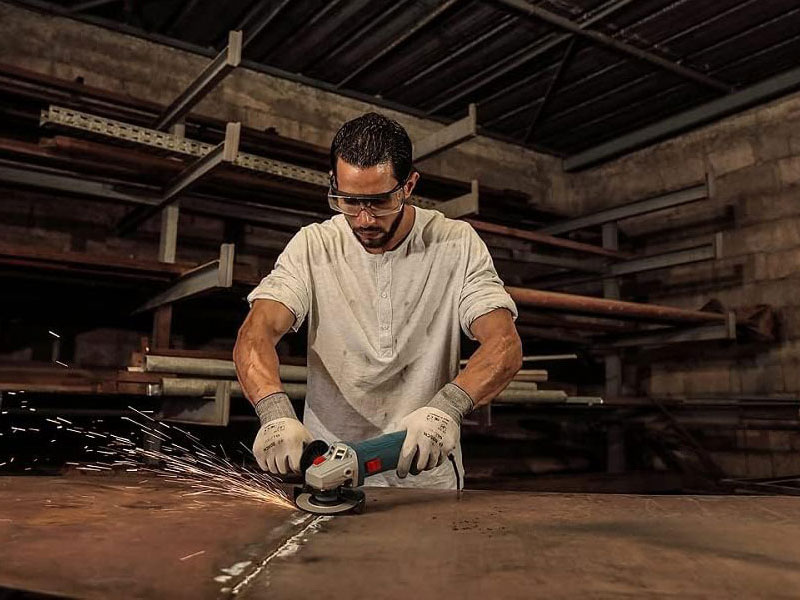 Máy mài góc Bosch GWS 700 - 06013A31K0