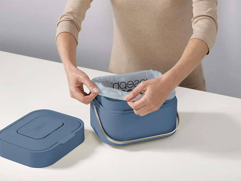 Hộp đựng rác nhà bếp mini Joseph Joseph (xanh) - 003215