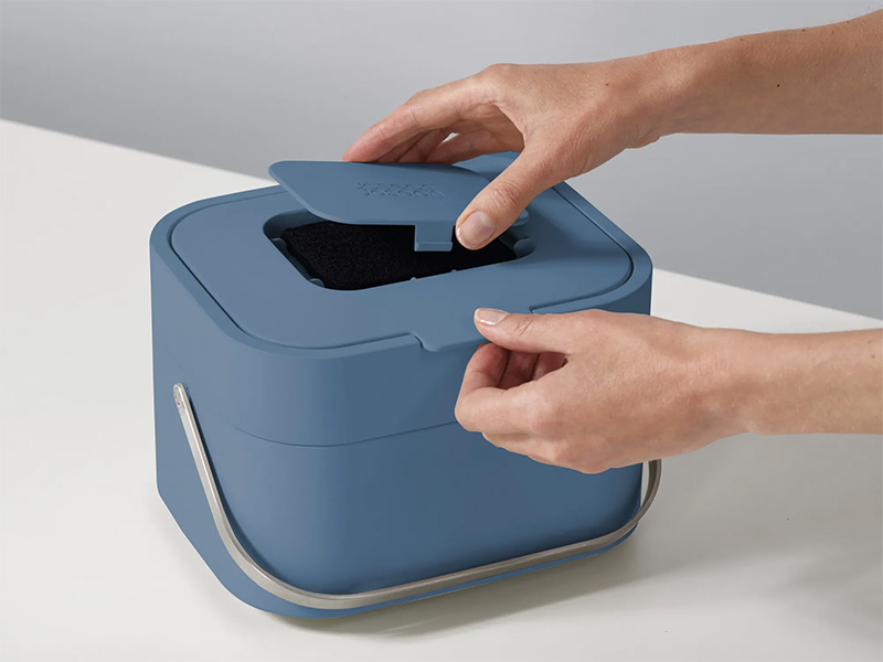 Hộp đựng rác nhà bếp mini Joseph Joseph (xanh) - 003215