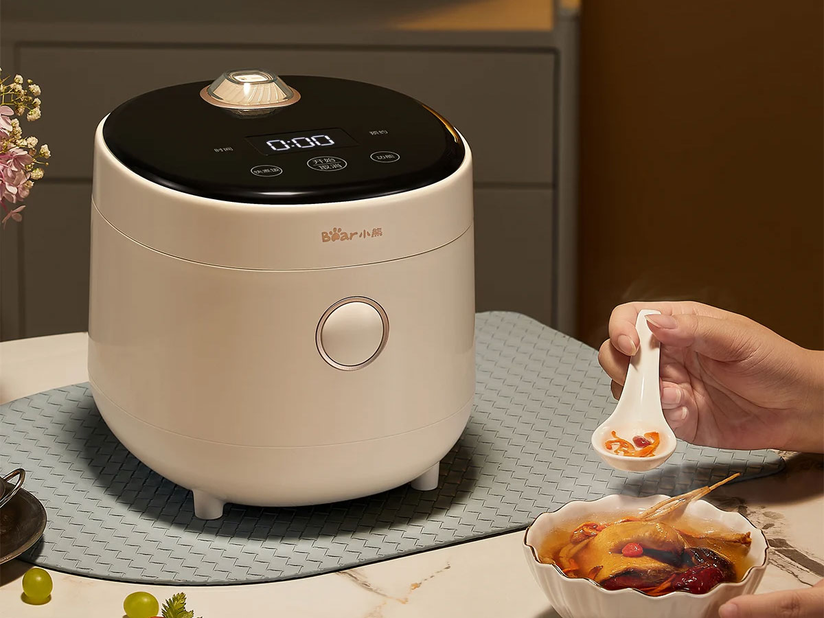 Nồi cơm điện mini Bear DFB-C16K1 (1,6 lít)